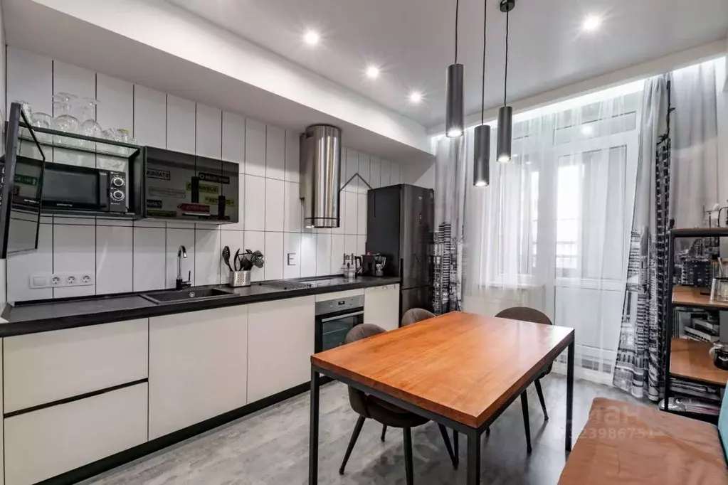 2-к кв. Санкт-Петербург ул. Парфеновская, 9к1 (70.0 м) - Фото 1