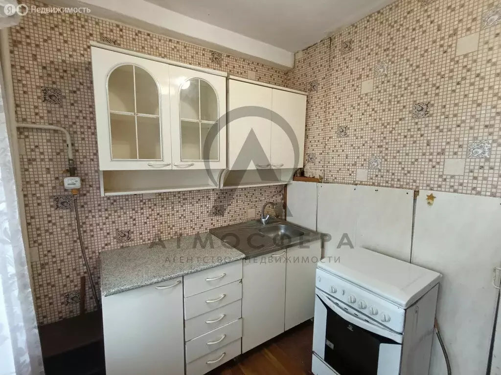 3-комнатная квартира: посёлок городского типа Новомихайловский, 2-й ... - Фото 1