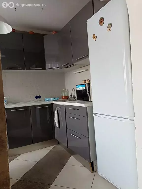 3-комнатная квартира: Челябинск, Краснооктябрьская улица, 20 (65.2 м) - Фото 2