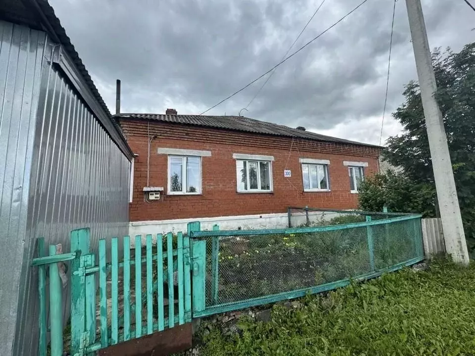 Дом в Кемеровская область, Топки ул. Максима Горького, 300 (64 м) - Фото 1