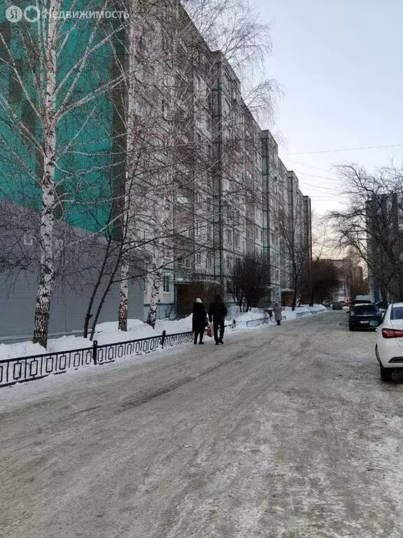 3-комнатная квартира: Курган, жилой район Заозёрный, 2-й микрорайон, ... - Фото 1