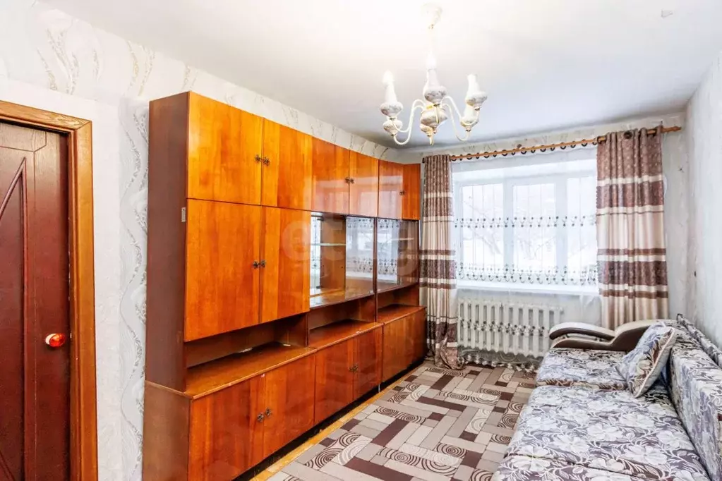 2-к кв. Тюменская область, Тюмень ул. Карла Маркса, 12 (39.8 м) - Фото 1