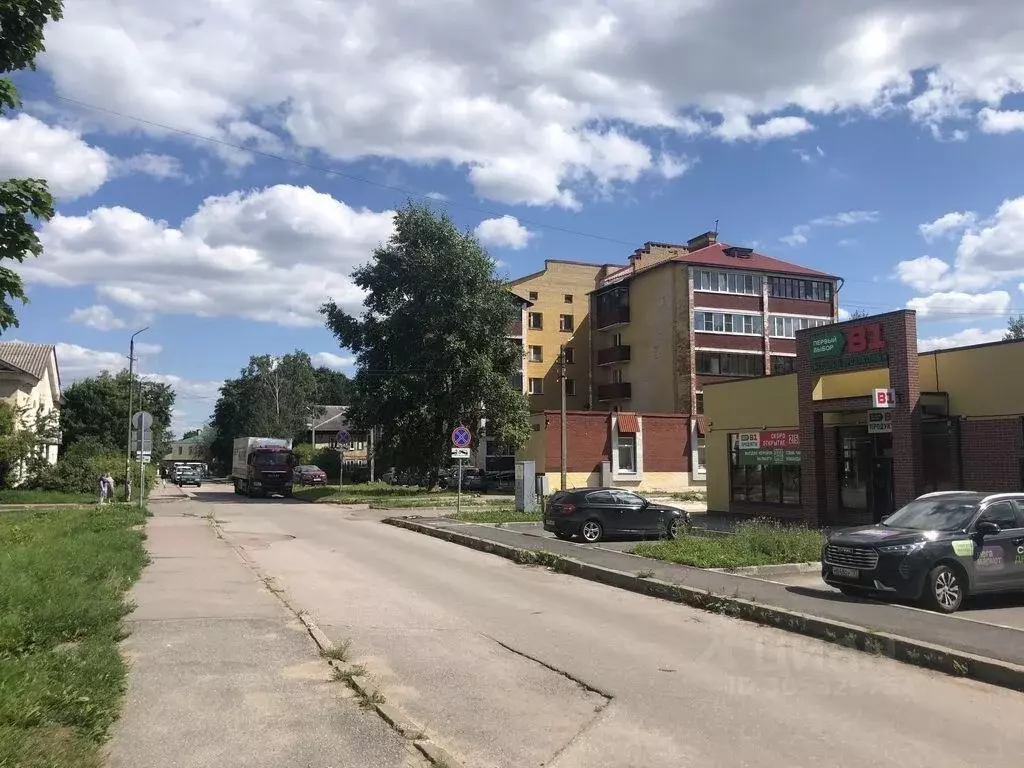 помещение свободного назначения в ленинградская область, коммунар . - Фото 0