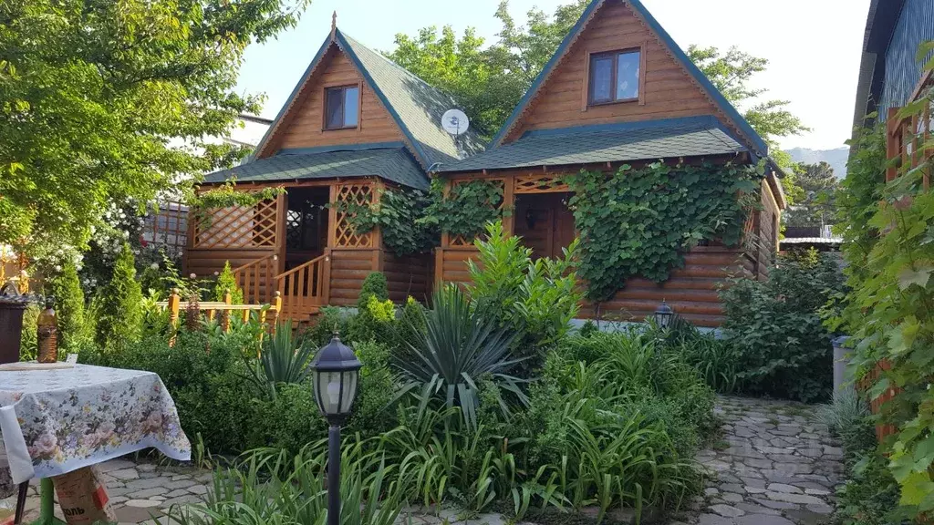 Дом в Краснодарский край, Геленджик ул. Красных Партизан, 17А (65 м) - Фото 0