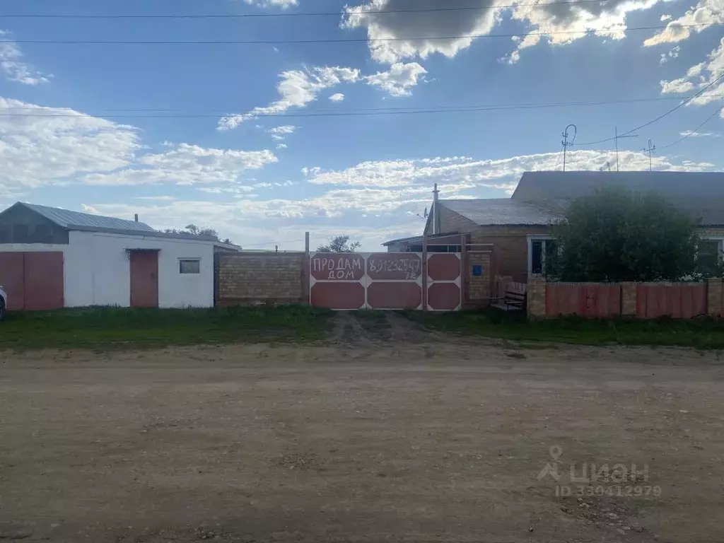 Дом в Челябинская область, Агаповский муниципальный округ, пос. ... - Фото 1