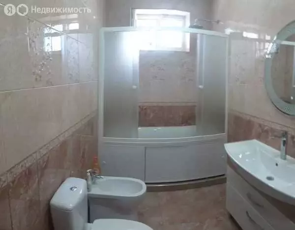 Дом в село Витязево, Родниковая улица (330 м) - Фото 1
