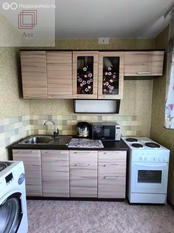 2-комнатная квартира: Барнаул, Сиреневая улица, 52 (51 м) - Фото 1