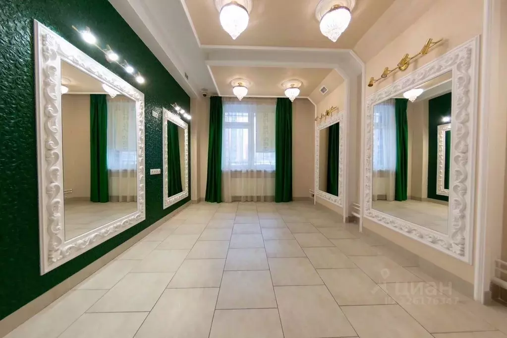 Помещение свободного назначения в Санкт-Петербург просп. Королева, ... - Фото 1