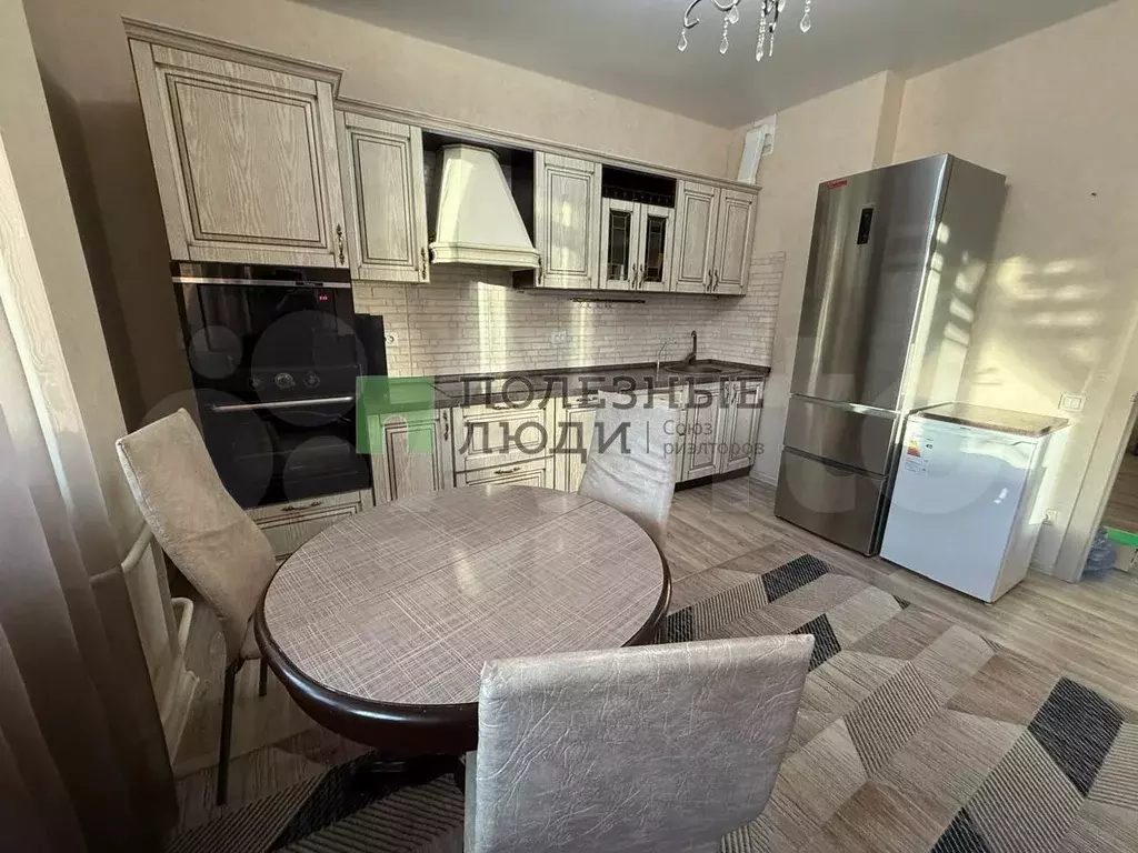 2-к. квартира, 65 м, 1/19 эт. - Фото 1