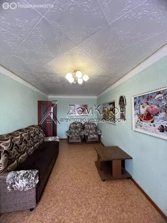 3-комнатная квартира: Кумертау, улица Матросова, 19 (61.4 м) - Фото 0