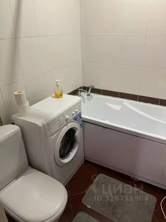 1-к кв. Кемеровская область, Кемерово ул. Юрия Смирнова, 28 (35.0 м) - Фото 1