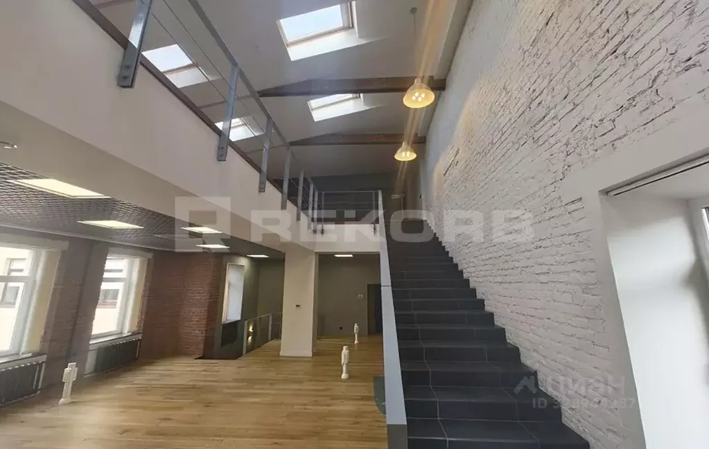Офис в Санкт-Петербург Конногвардейский пер., 4 (302 м) - Фото 1