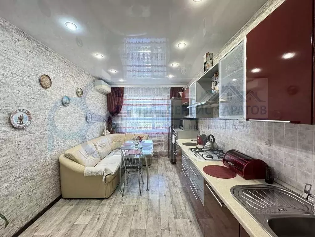 2-к кв. Саратовская область, Энгельс ул. Тельмана, 170 (57.8 м) - Фото 1