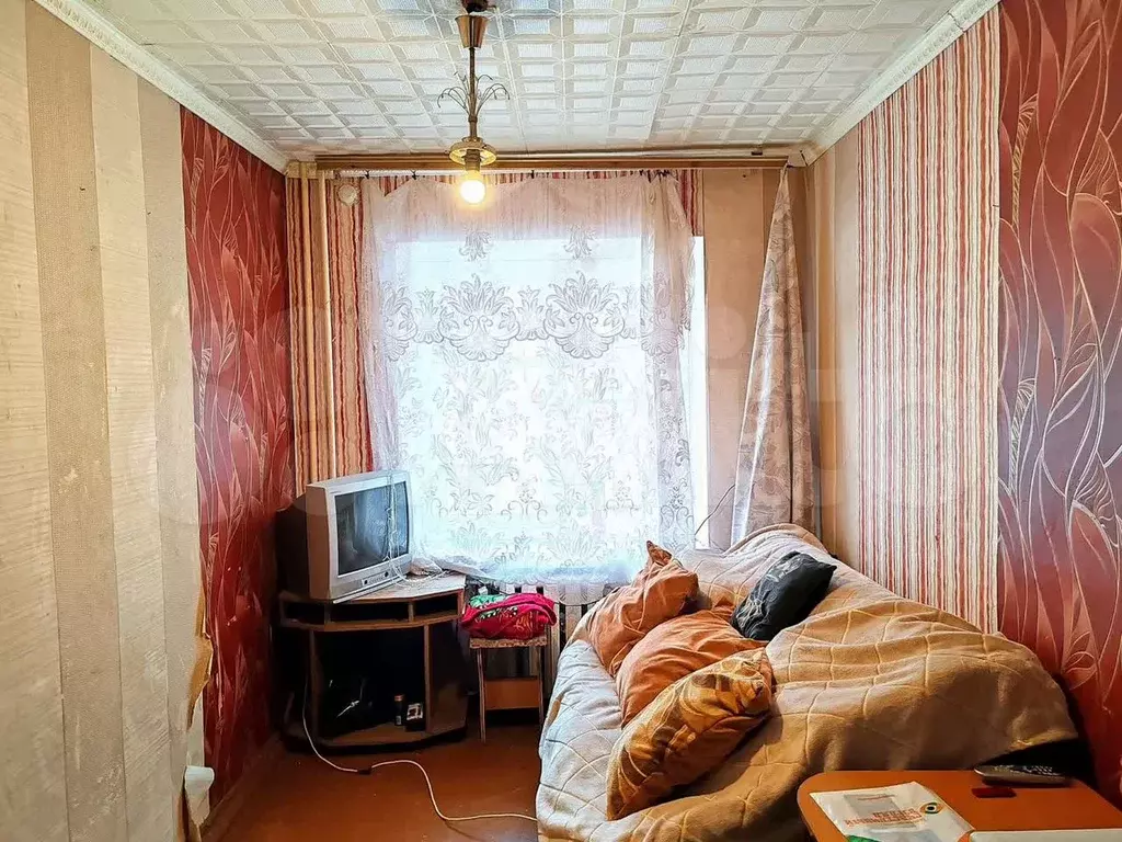 Комната 9,6 м в 1-к., 1/4 эт. - Фото 0