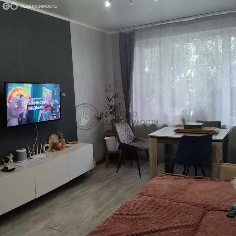 3-комнатная квартира: Казань, улица Шамиля Усманова, 4 (60 м) - Фото 0