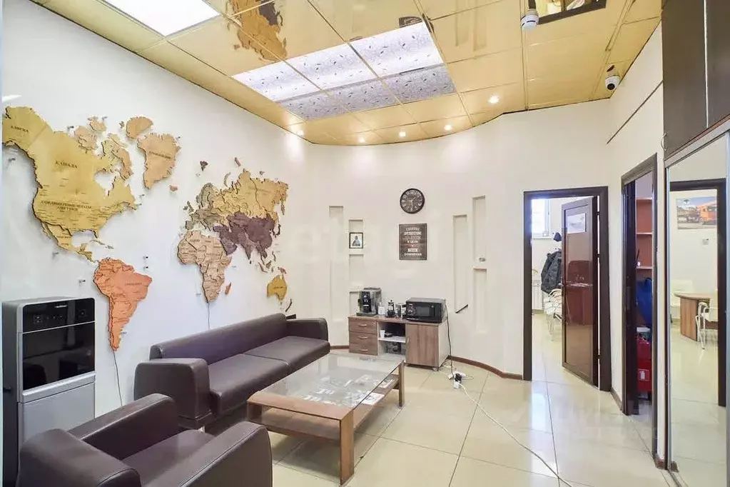 Помещение свободного назначения в Тюменская область, Тюмень ул. ... - Фото 1