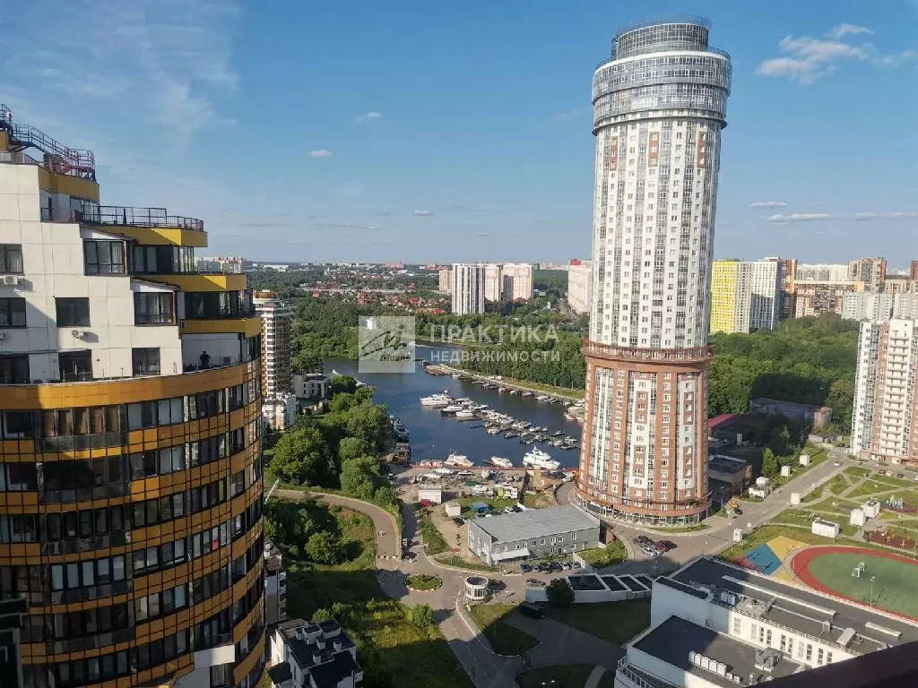 Продается 4-комнатная квартира - Фото 1