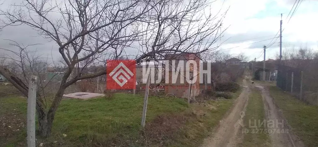 Участок в Крым, Симферопольский район, Перовское с/пос, Новозбурьевка ... - Фото 2