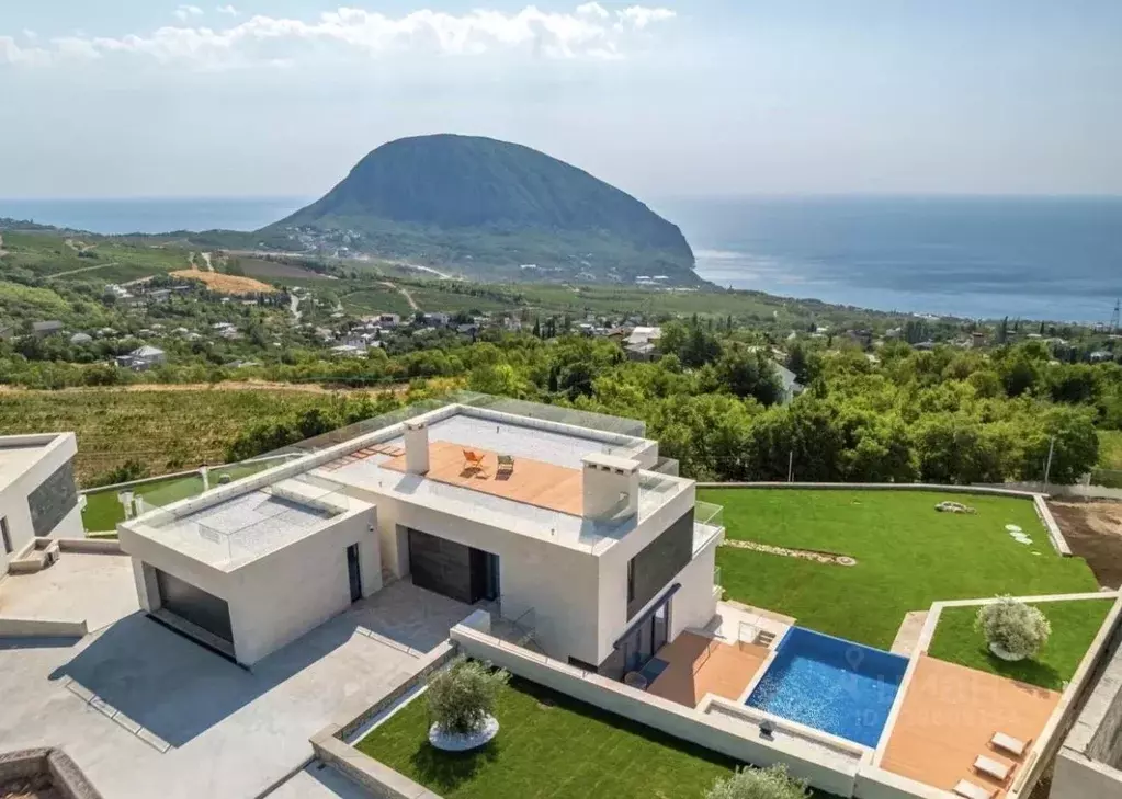 Дом в Крым, Ялта ул. Васильева (450 м) - Фото 0