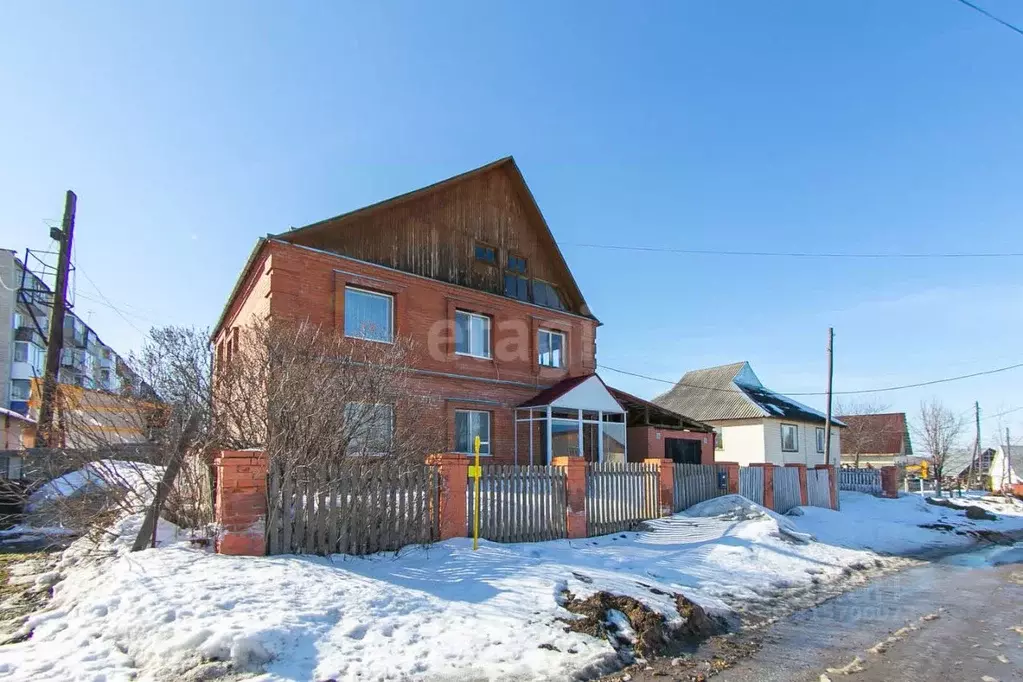 Дом в Томская область, Томск д. Лоскутово, ул. Гагарина (216 м) - Фото 0