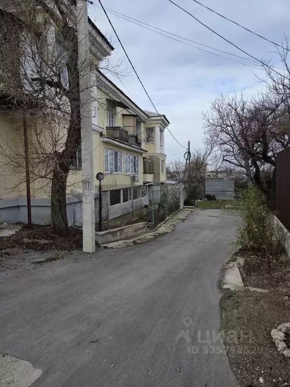 3-к кв. Севастополь ул. Короленко, 2 (69.8 м) - Фото 2