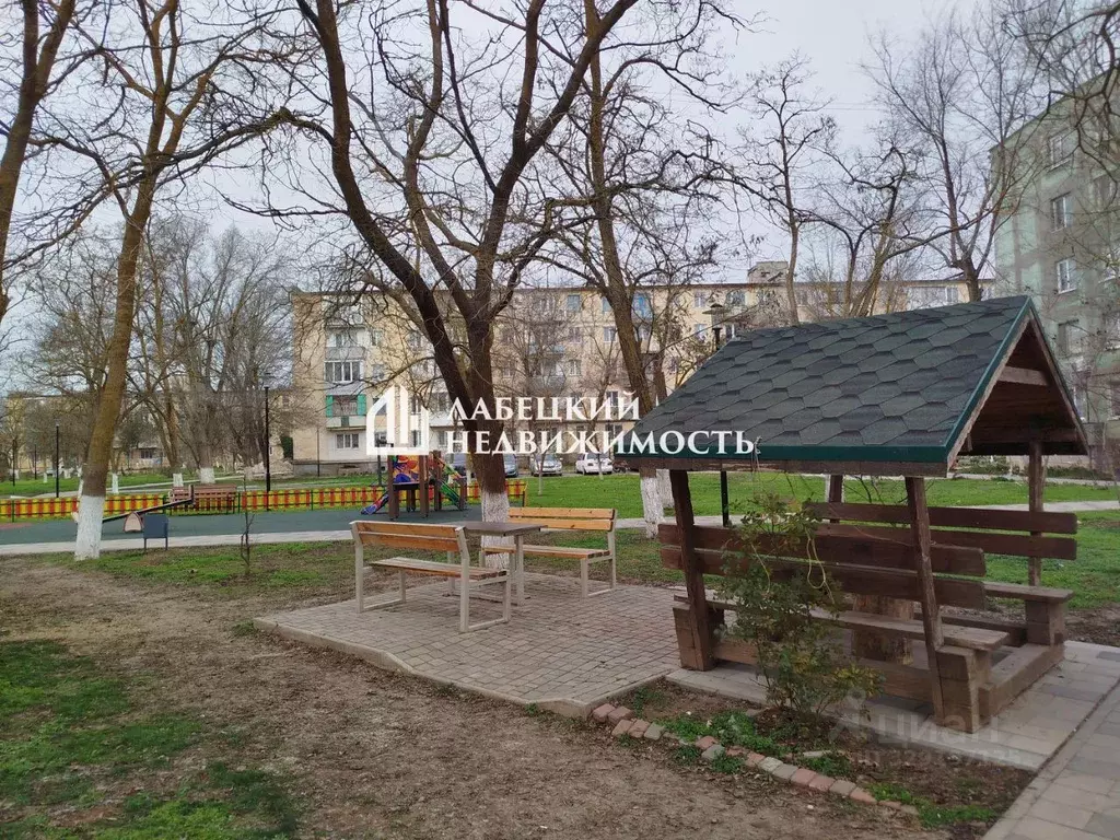 2-к кв. Крым, Евпатория городской округ, Мирный пгт ул. Сырникова, 6 ... - Фото 2