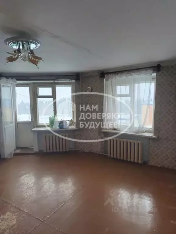 2-к кв. Пермский край, Чусовой Коммунистическая ул., 2 (56.3 м) - Фото 0