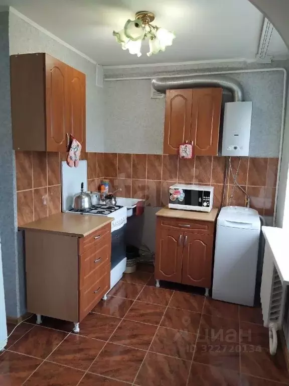 2-к кв. Коми, Усинск ул. 60 лет Октября, 1А (43.4 м) - Фото 1