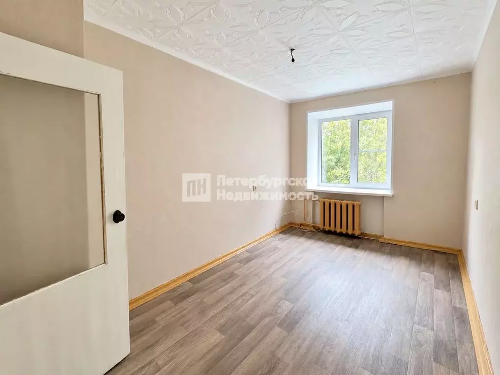 3-к кв. Ленинградская область, Тихвин 4-й мкр, 10 (59.3 м) - Фото 1