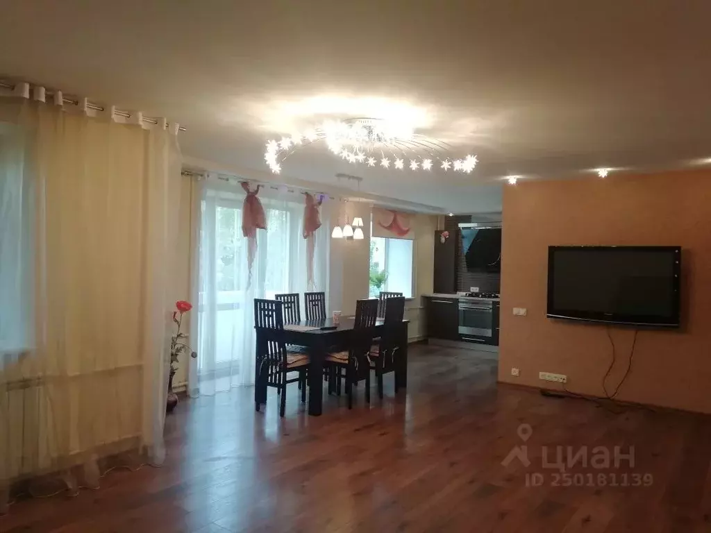 2-к кв. Ивановская область, Иваново просп. Ленина, 112А (68.0 м) - Фото 1