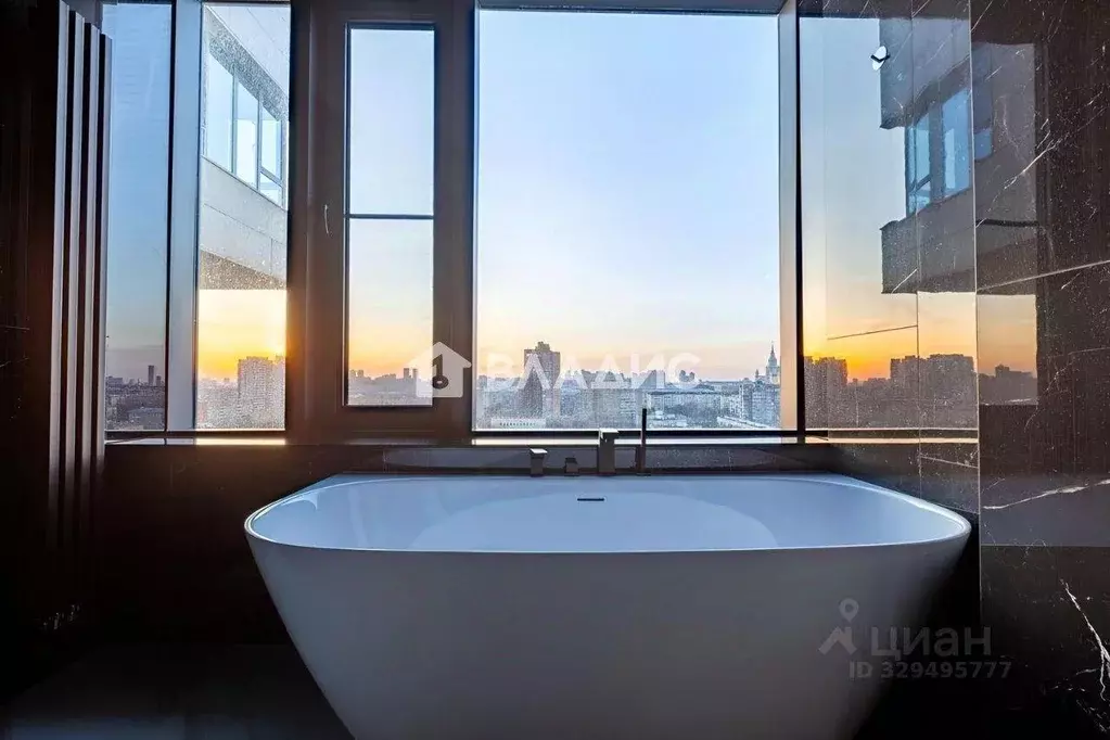 Квартира, 5 и более комнат, 173 м - Фото 2