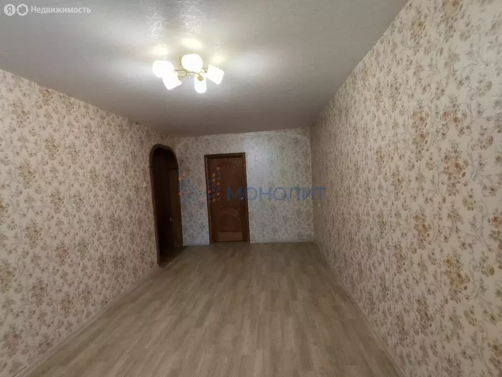 3-комнатная квартира: Нижний Новгород, улица Тропинина, 18 (66 м) - Фото 0