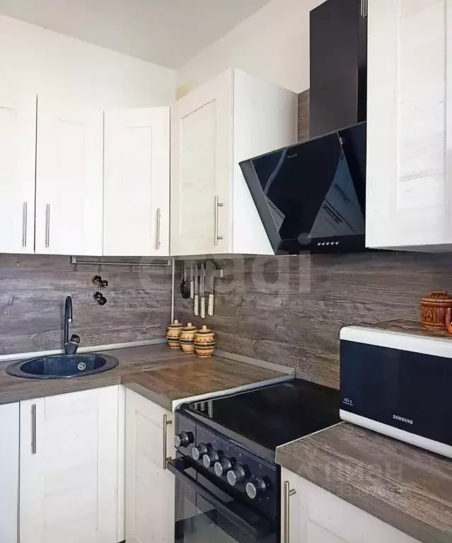 2-к кв. Тюменская область, Тюмень ул. Мельникайте, 94 (40.0 м) - Фото 1