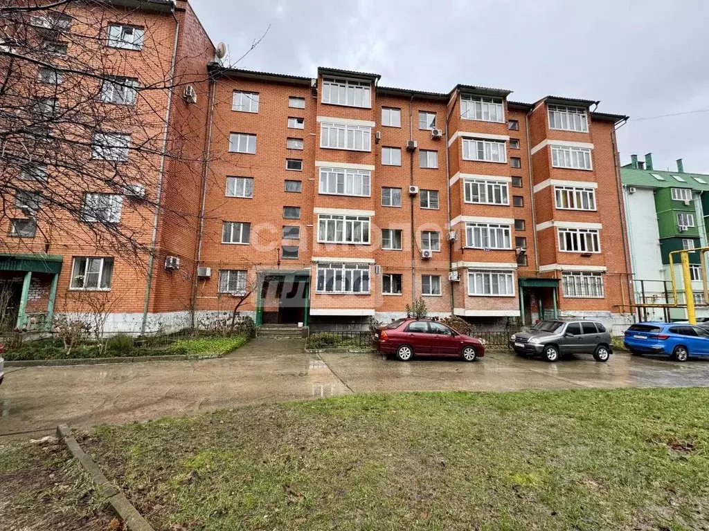 2-к кв. Краснодарский край, Туапсе ул. Калараша, 48 (59.4 м) - Фото 0