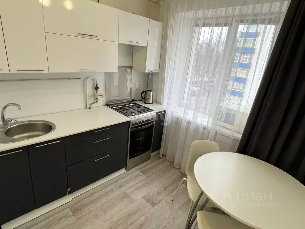 1-к кв. Башкортостан, Стерлитамак просп. Октября, 24 (30.0 м) - Фото 1