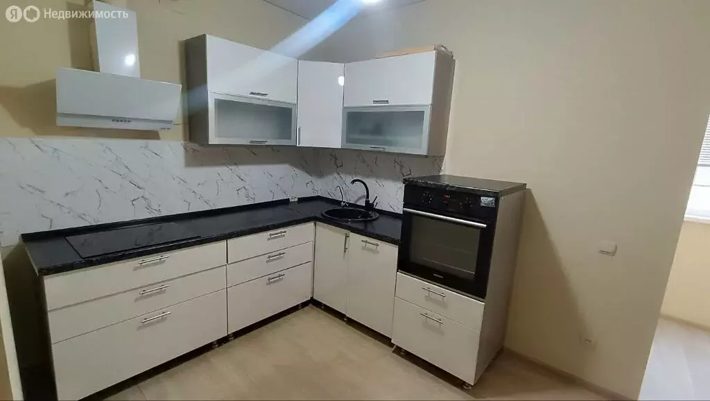 1-комнатная квартира: Астрахань, Московская улица, 106/79 (44.8 м) - Фото 1