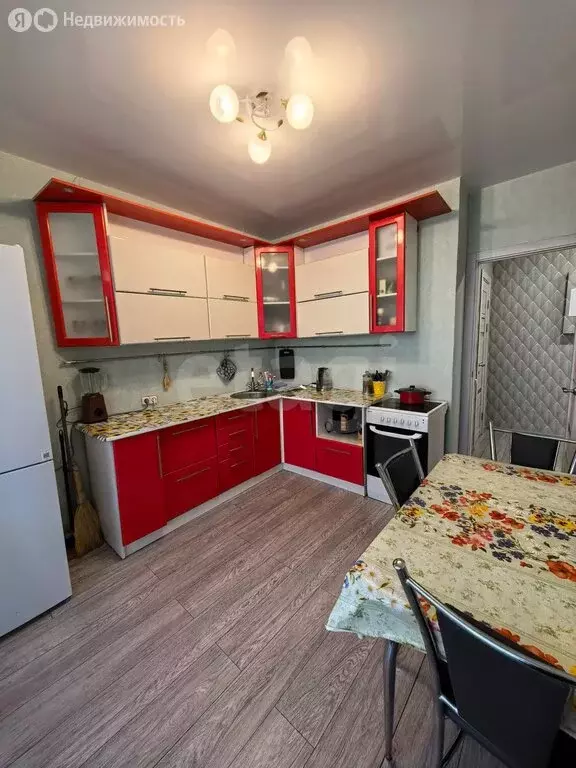 2-комнатная квартира: Сыктывкар, улица Карла Маркса, 183 (52 м) - Фото 1