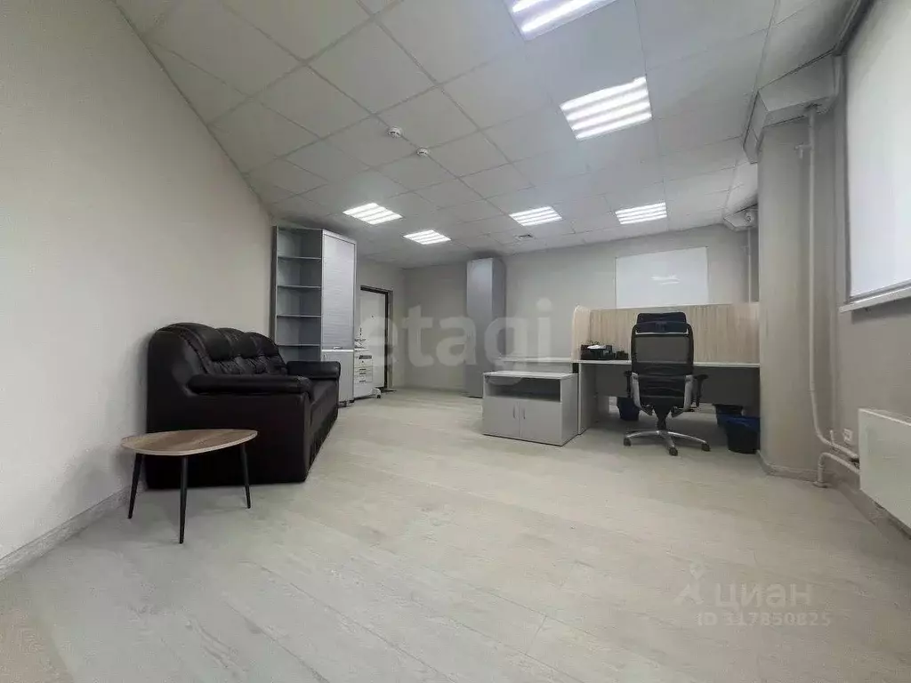 Офис в Тюменская область, Тюмень ул. Республики, 250Б (34 м) - Фото 0