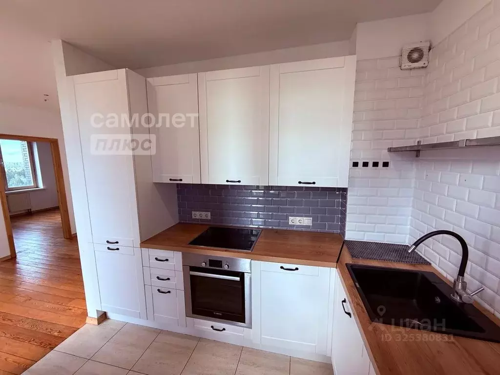 3-к кв. Московская область, Химки городской округ, д. Подолино, Велтон ... - Фото 1