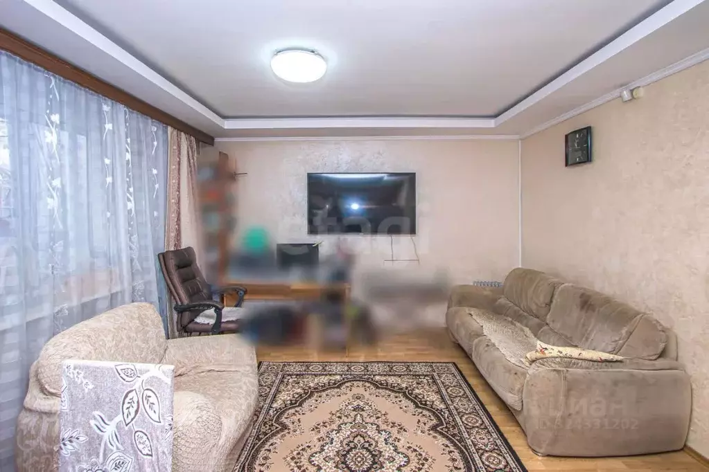 3-к кв. Бурятия, Улан-Удэ Комсомольская ул., 4 (67.5 м) - Фото 1