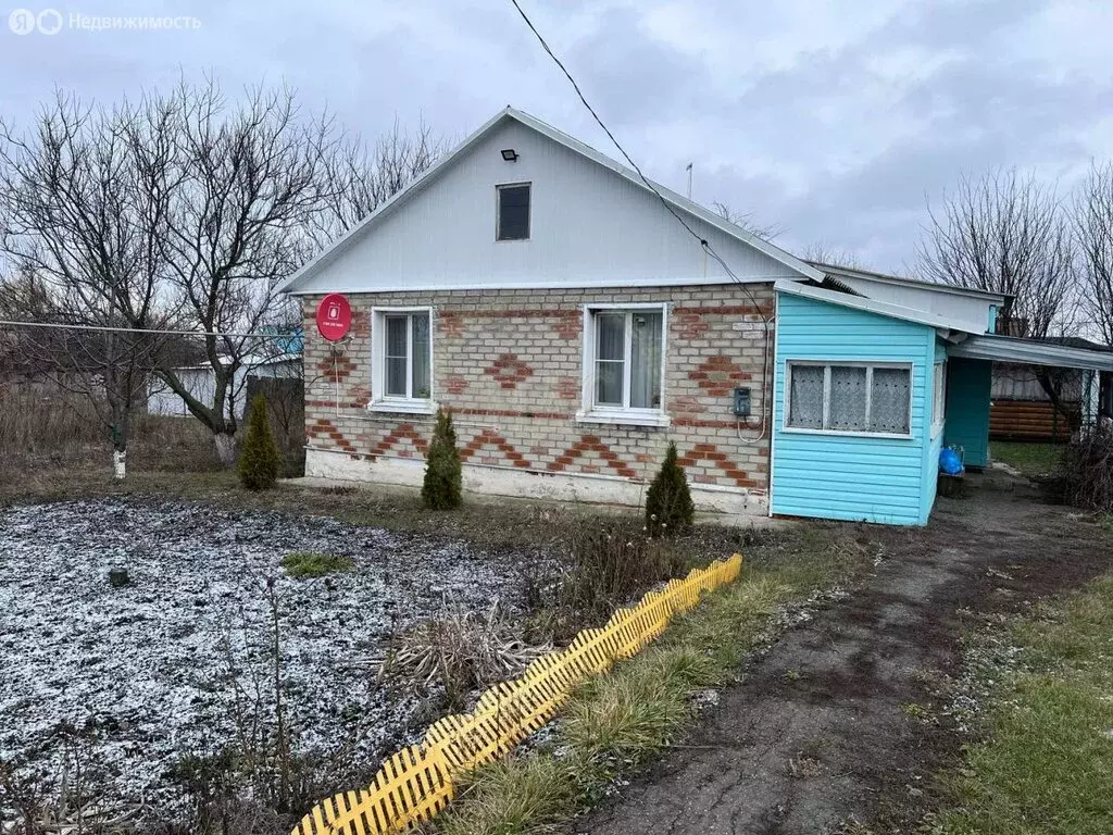 Дом в Большесолдатский район, Волоконский сельсовет, село Борщень (84 ... - Фото 0
