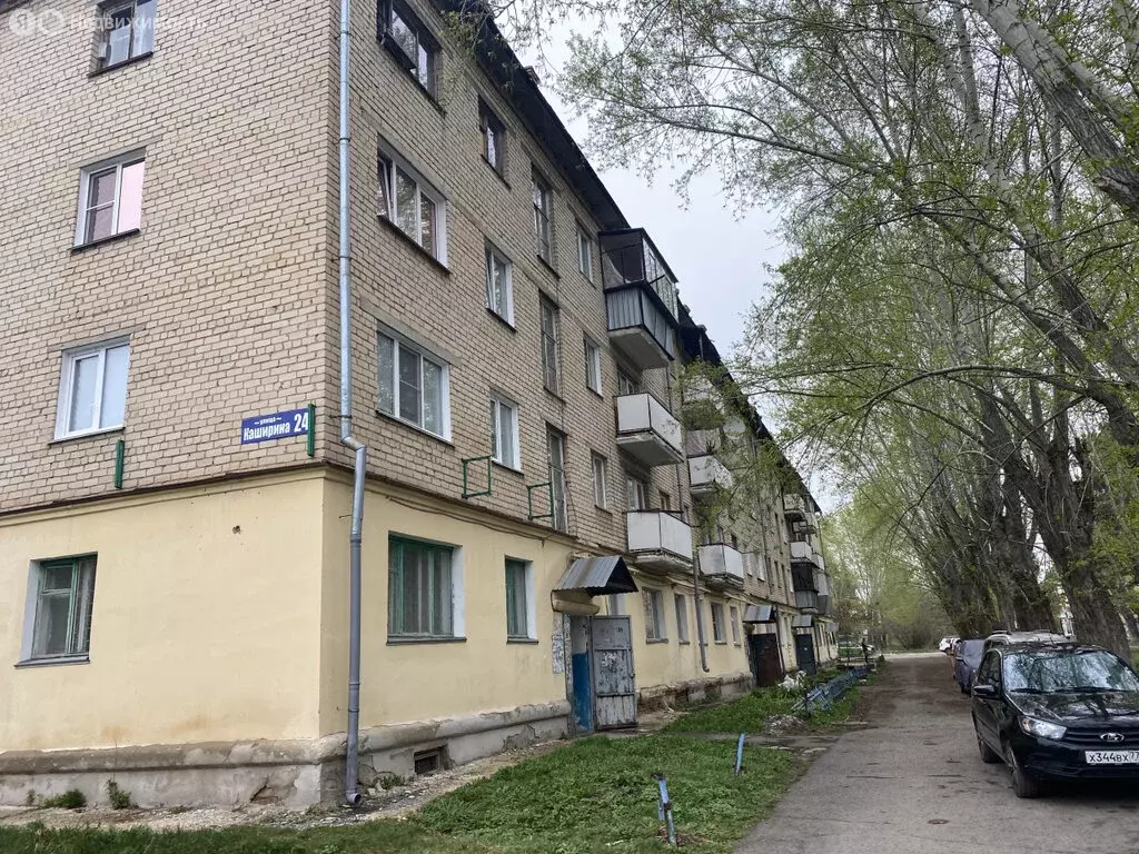 2-комнатная квартира: Чебаркуль, улица Каширина, 24 (40 м) - Фото 0
