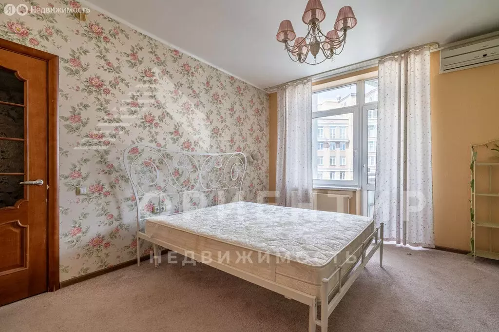 2-комнатная квартира: Екатеринбург, улица Хохрякова, 43 (89.7 м) - Фото 1