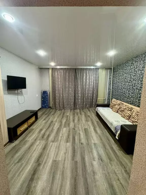 1-к кв. Хакасия, Абакан ул. Кати Перекрещенко, 24 (36.0 м) - Фото 1