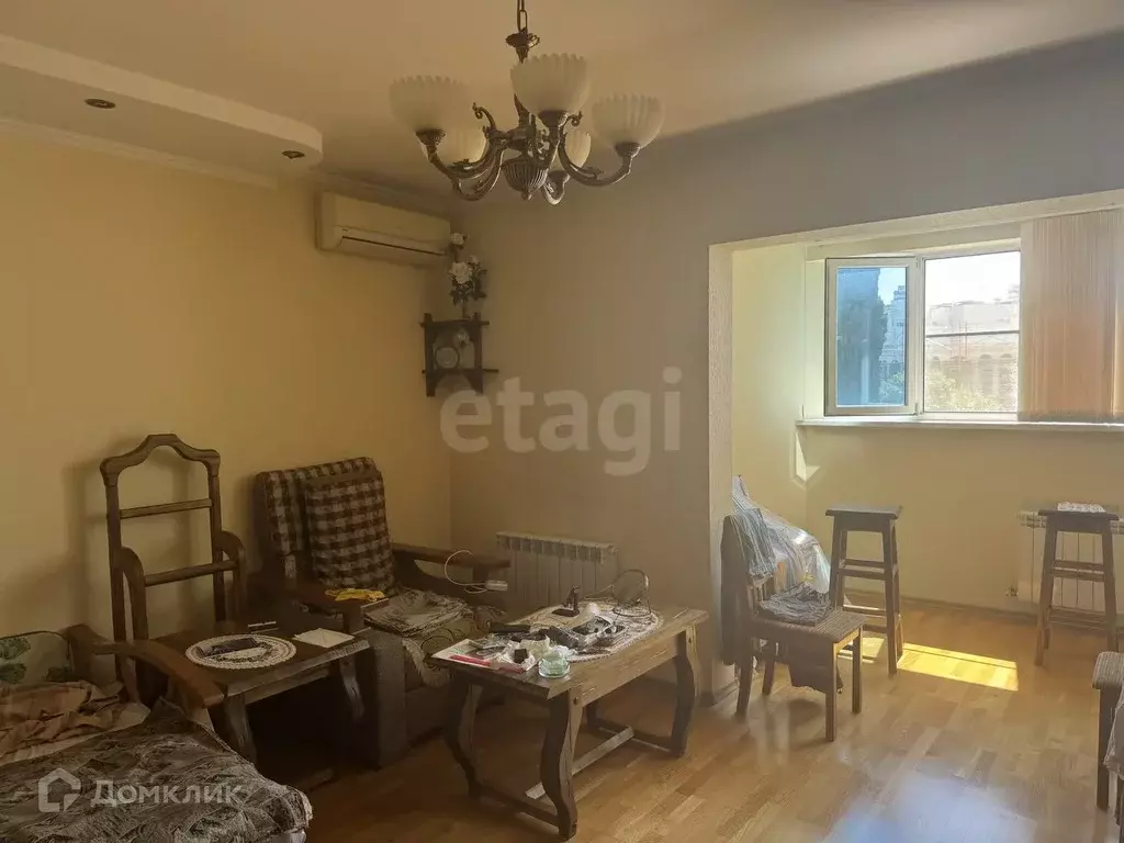 Продаётся квартира-студия, 67 м - Фото 1