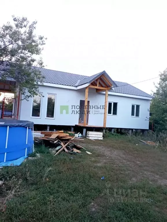 Дом в Саратовская область, Саратов Театральная пл. (100 м) - Фото 0