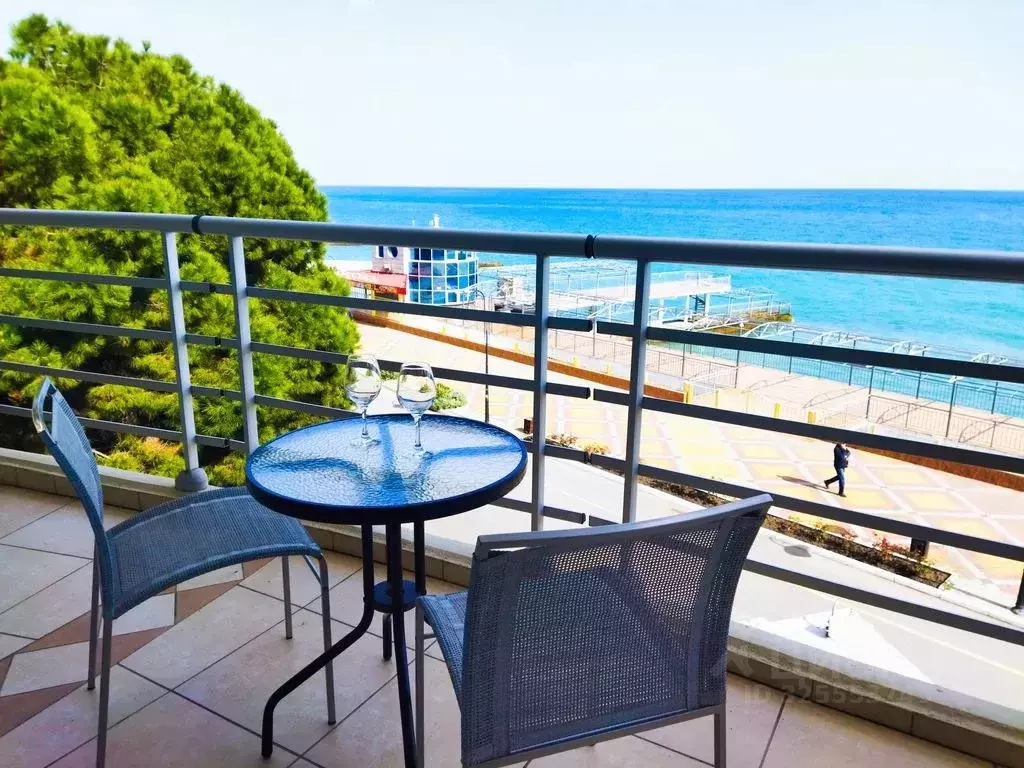 Комната Крым, Алушта ул. Набережная, 4А - Фото 0