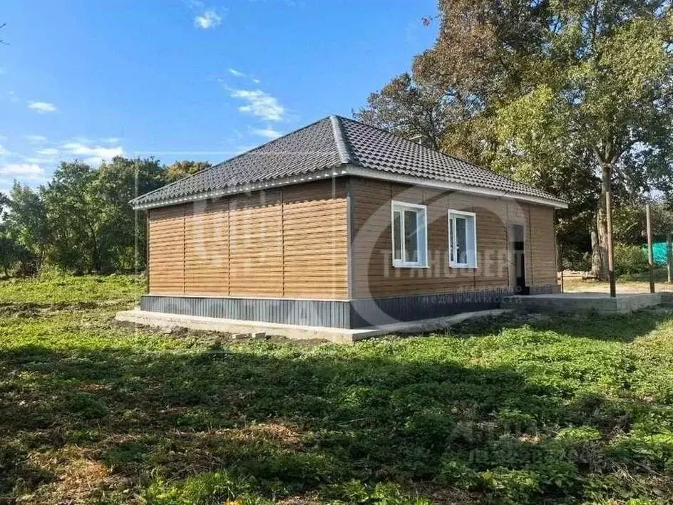 Дом в Воронежская область, Аннинский район, Архангельское с/пос, с. ... - Фото 1