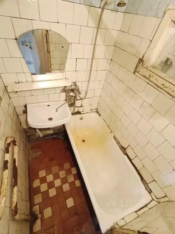2-к кв. Нижегородская область, Нижний Новгород ул. Обухова, 20 (43.9 ... - Фото 0