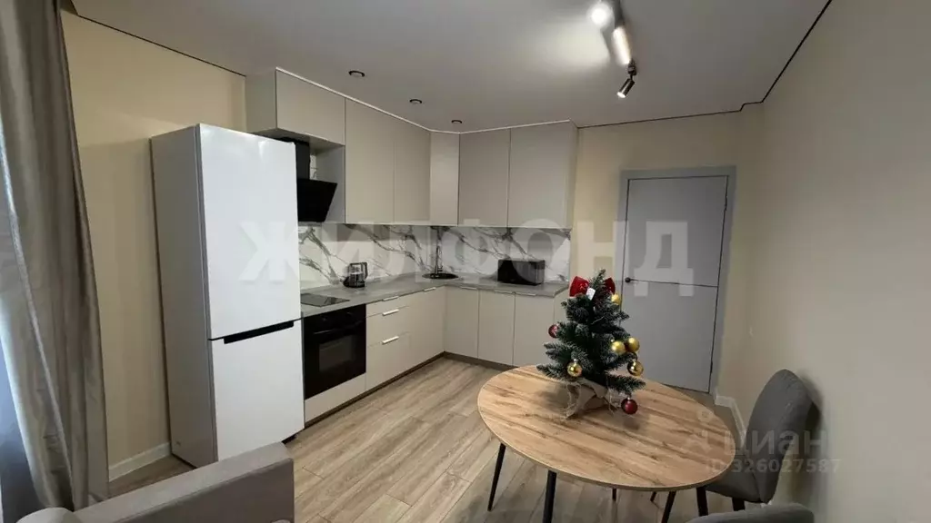 1-к кв. Новосибирская область, Новосибирск Закаменский мкр, 13 (43.0 ... - Фото 1